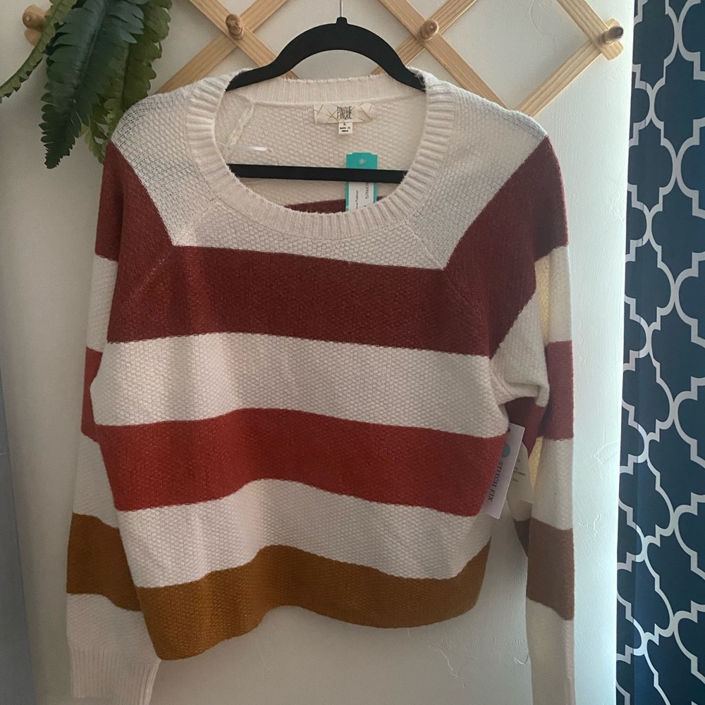 Pinque Sweater